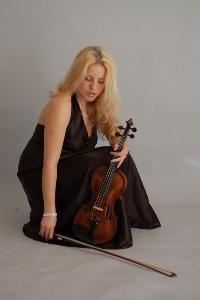 Boston Bosa Nova and Wedding Music, Boston — Picture of Sophia, one of the member of yasonka's group.