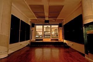 The Monkey, New York — Beautiful H/W floors, acoustic panels on walls are female velcro for easy decorating ideas, 3 large windows with southern views and tons of light & great nighttime views as well.