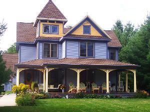 Enjoy a relaxing stay at our 1905 Queen Anne inn.  Get away from the stresses of everyday life and let your worries melt away.  Stay in one of our 5 guest rooms, all with private baths and 3 with whirlpools and fireplaces.  Enjoy a full gourmet breakfast each morning as well as complimentary wine served daily.