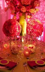 Passionate artistry
Attentive personal service
Sophisticated settings
Stylish, exciting environments
Innovative floral design
Original custom style
Nature’s inspirations