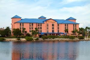 Holiday Inn Express and Suites Rocky Point, Tampa — Exterior Water View
