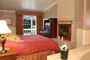 Lake Natoma Inn, Folsom