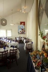 Main Dining Room, Aqua Blue Restaurant & Bar, Roswell
