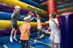 Party Arena B, Pump It Up Of Fresno-Madera, Madera