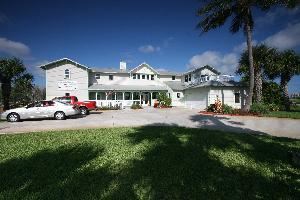 The Mellon Patch Inn, Fort Pierce — Romantic bed and breakfast. Host your beachside venue with us on the beautiful North Hutchinson Island of Florida