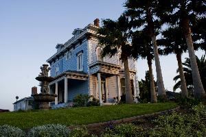 STARR Mansion Wedding & Events Facility, Vallejo — About The Exquisite Starr Mansion. All great masterpieces have a story behind them, and the exquisite Starr Mansion has several tales to be told. As your venue, we welcome your questions and will do our very best to ensure that your every indulgence becomes a reality.