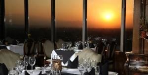 Wine Room, The Petroleum Club Of Bakersfield, Bakersfield
