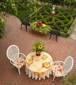 Gardens, Garden Cottage At The Green, San Clemente