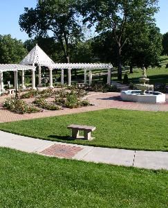 Wedding Area, Rose Garden, Sioux City — Rose Garden in Grandview Park