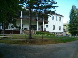 Maromac Event Center, Westmount