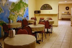 Afternoon Room, Budget Lodging, Saint Clair — 25 or less people, available after 10 am.