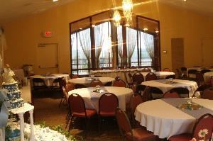 Windows to the West, Budget Lodging, Saint Clair