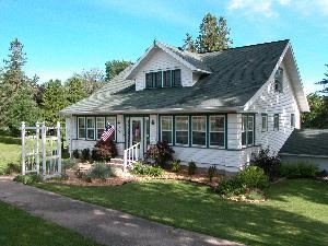 Hillcrest Hide-Away B&B