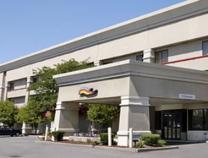 Baymont Inn and Suites, Roseville — Baymont Inn and Suites