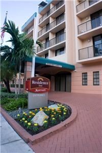 Residence Inn Miami Coconut Grove, Miami — Residence Inn by Marriott Miami Coconut Grove front entrance