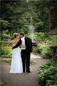 Lee Rensberger Wedding Photography, Monticello — Romantic, Creative, Traditional, Photojournalistic and Fun Wedding Photography With a Personalized Style That Captures the Essence of Your Wedding Day!