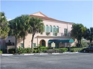 Boynton Woman's Club, Boynton Beach — Historic building for receptions, parties, meetings. Seating to 225.
