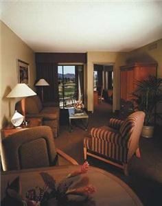 Picacho Executive Suite, Embassy Suites Phoenix  Scottsdale, Phoenix