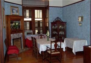 Formal Dining Room, 1895 Tarlton House BnB, Hillsboro — This room seats 22 and the companion breakfast room with pocket doors between seats 18, for a total of 40. Ideal for receptions and private dinners for 40 or less.
Our specialty is Murder Mystery weekends for a minimum of 10 and maximum of 22. This is where evening dinner is served and the murder mystery game begins.