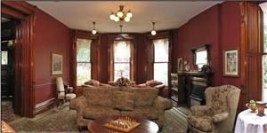 Drawing Room, Idlewyld Inn, London
