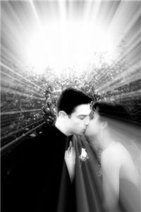 The Village Paparazzi, Rochester — A Homecoming Kiss