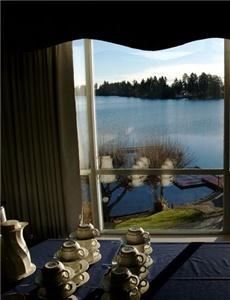 Cormorant Room, Inn on Long Lake-Accommodations, Nanaimo