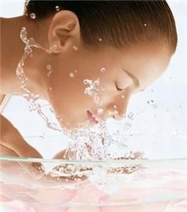 Skin Analysis Services, Manassas — We are a team of highly trained, certified skincare dedicated to the diversity of beauty.


We are equipped with state-of-the-art technology, a thorough knowledge of today's hottest trends and an intuitive understanding of each person's unique features and desires. We also understand skin your body's largest organ and most important investment.


With our unique Skin Analyzer Magnifier, leading skincare lines and dietary supplementations, we work from the inside out to bring out your natural beauty.


Our skilled artisans will then use your fresh, new face as their canvas to make every first impression a lasting one! Thus, our goal is to help every client achieve his or her personal best in inner health and outer beauty.