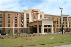 Hampton Inn & Suites Savannah Airport, Savannah — Hotel Exterior