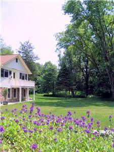Pine Haven B&B, Pine Bush — This is the front of the house, facing a pond adn rear garden.
