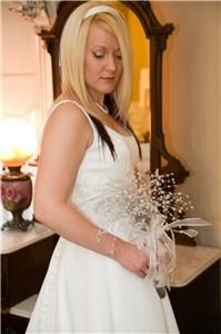 Queen Of Hearts Events, Orlando — Queen of Hearts Events offers a variety of extra services other companies do not provide including hand making Crystal Bridal Bouquets for your wedding party.