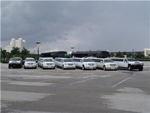 Millenium Limo - Miami - Fort Lauderdale, Fort Lauderdale — Our limousines change the way Florida feels. In short, limousines in Ft are enhancers: they enhance an already magical experience. From the Tampa Bay limo to the tip of the peninsula, seeing Florida through the windows of a limo or Luxury car is to see South Florida through the windows of delight, delight with a sun roof, a mini bar, and a laser light show.

With the wind in your hair, the radio on, and your closest twenty friends nearby, Boca Raton limousines give you what you want: the ride of your life.
