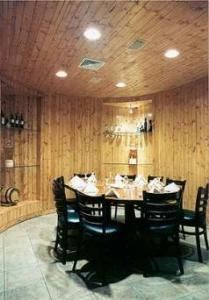 Grappa Library, Trattoria Dopo Teatro, New York