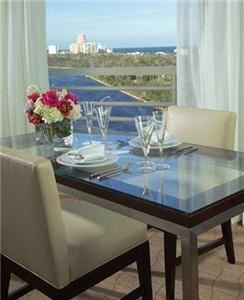 Metropolitan With Banquet Chairs, Gallery One A Doubletree Guest Suites Hotel, Fort Lauderdale