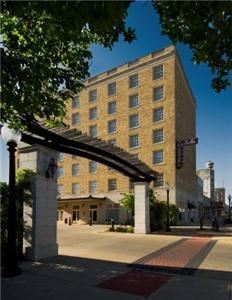 LaSalle Hotel by Magnolia Hotels