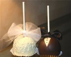 Be Hitched Weddings, Van Nuys — Elegant, sophisticated, a modern classic are just some of the ways to describe events designed by BeHitched Weddings.  With full or partial planning, day-of coordination and vendor referrals offered at BeHitched - your special event is destined to be flawless. So why don't you sit back and "Be Happy" " Be Healthy" and "BeHitched!"