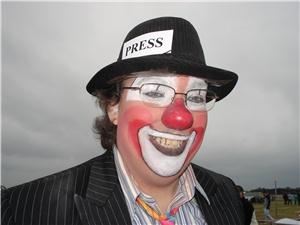 scoop the clown