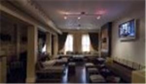 Lounge, Vic Public House, Toronto