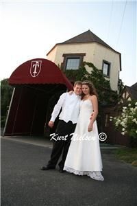 Kurt Nielsen Photography - Toledo, Toledo — Tatiana and Aaron outside their reception at the Tamaron Country Club.