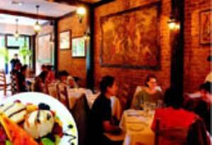 Bar & Lounge, The Riverdale Garden Restaurant, Bronx — Chefs Michael and Lisa Sherman and their staff look forward to delighting you!

Our cozy bar and lounge area is ideal for relaxing with friends and listening to music.