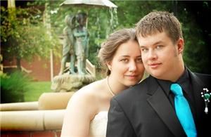 James Jordan Photography, Elgin — Family and senior portraits, weddings, product photography ... all according to your needs and budget.