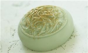 Say it in Soap!, Los Angeles — The soap in the photo is made from a sample mold with all-natural oils, chlorophyll and glitter (optional).