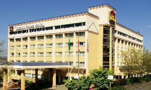 The Best Western Tacoma Dome Hotel is a full service, upscale, corporate hotel. Our 162 guest sleeping rooms are quiet, well appointed and designed for optimal guest comfort. Six suites are available to choose from for the corporate executive or just for a comfortable, elegant room to enjoy during your stay. You will find the Best Western Tacoma Dome Hotel conveniently located at Exit 133 off of Interstate Highway 5. Directly adjacent to the hotel is the world famous 'Tacoma Dome', housing major sporting events, concerts, exhibits, and conventions. The hotel is within minutes of several popular attractions, fine restaurants, and Tacoma's city center. Also nearby are the Tacoma Mall, Point Defiance Zoo & Aquarium, waterfront shopping, and dining.