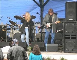 Tammie Davis & Stealin' Time