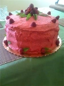 Flavorocity, Oxford — lemon cake with fresh raspberry buttercream