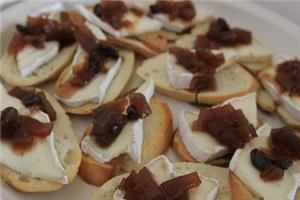 home.made, Athens — triple cream and chutney