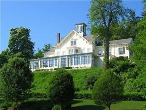 Taughannock Farms Inn