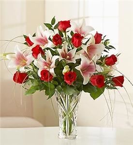 Fernandez Flowers and Gifts, Yonkers — Fernandez Flower Shop, is located at 419 South Broadway in Yonkers, NY is known for its high quality floral arrangements and fresh cut flowers. Fernandez Flower Shop can provide beautiful special occasion flowers for birthdays, anniversaries, get-well wishes, condolences, the birth of a baby, corporate events, meetings, weddings and funerals. We offer free delivery on all online floral orders. People in Yonkers have trusted Fernandez Flower Shop and the Mattu family with all of their floral needs since 1998. We offer the freshest, highest quality flowers in Yonkers, delivered daily to our store. Our professional floral designers can create beautiful custom flower arrangements that are suitable for any occasion and fit any budget.