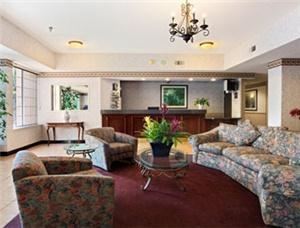 Ramada Fresno, Fresno