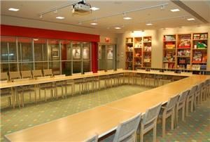 Resource Center, Scholastic Inc - Auditorium & Greenhouse with Rooftop Terrace, New York — U-Shape seating