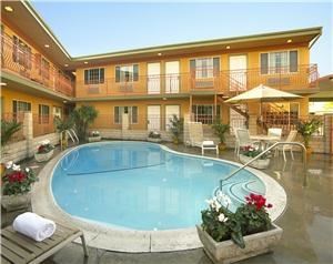 Studio Inn & Suites